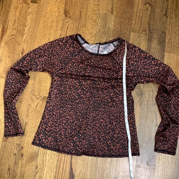 NWOT All in Motion M Leopard Rash-guard Swim Top - Picture 8 of 11